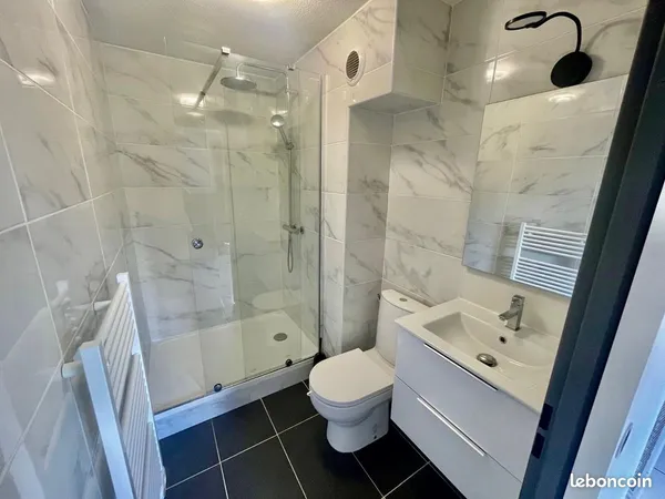 Toulouse - Appartement 1 pièce 25m² parking et local à vélo