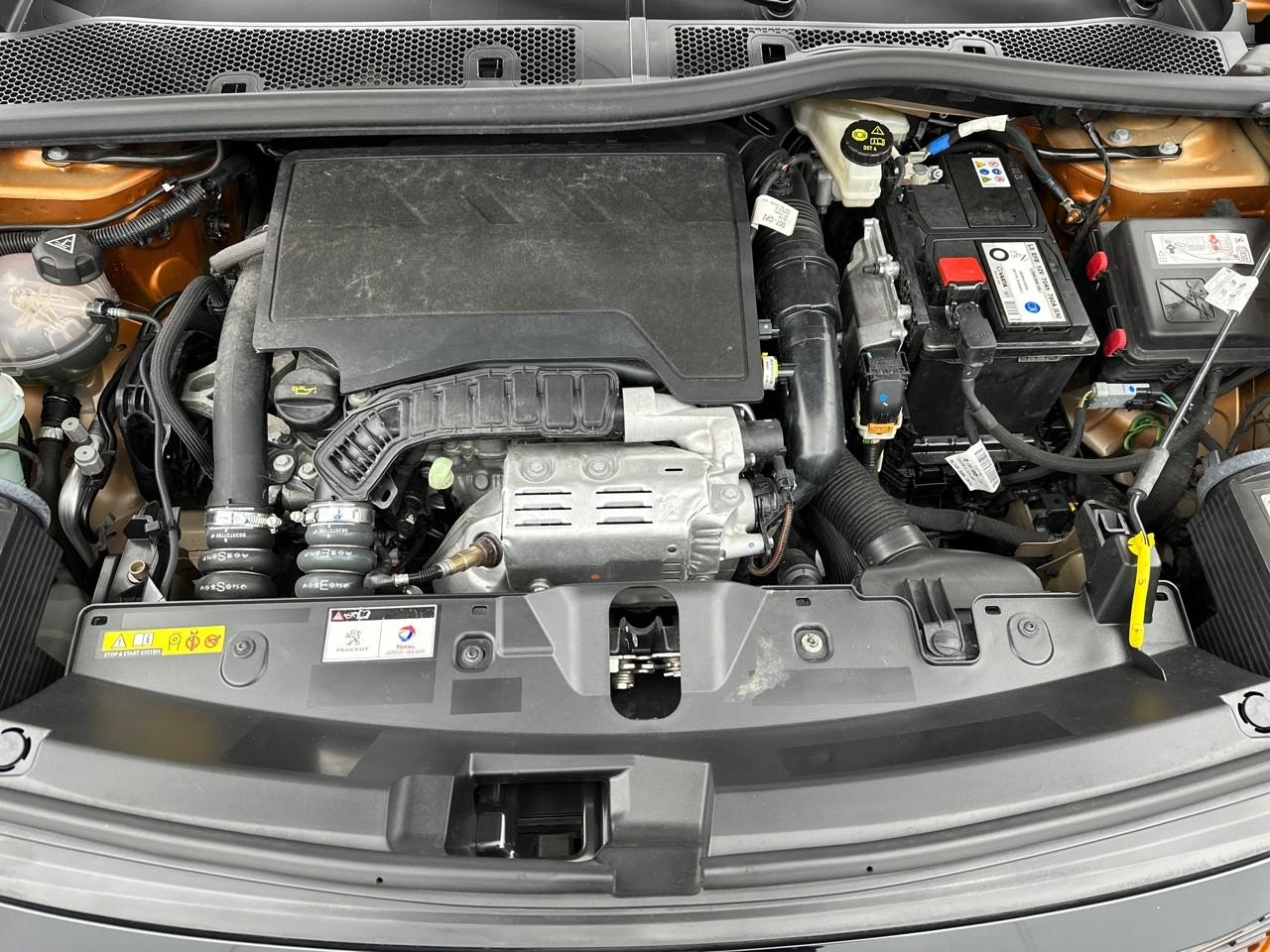 Peugeot 2008 puretech 100 s&s bvm6 active — photo 15