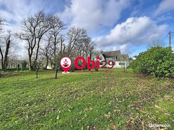 Maison 13 pièces 215 m²