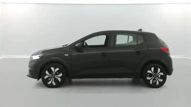 Dacia Sandero tce 90 gsr2 — photo 11