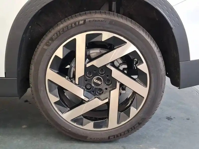Mini Countryman 170 ch dkg7 c — photo 9