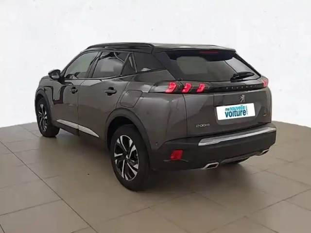 Peugeot 2008 puretech 130 s&amp;s bvm6 — photo 3