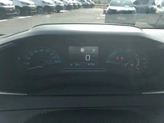 Peugeot 208 electrique 50 kwh 136ch — photo 10