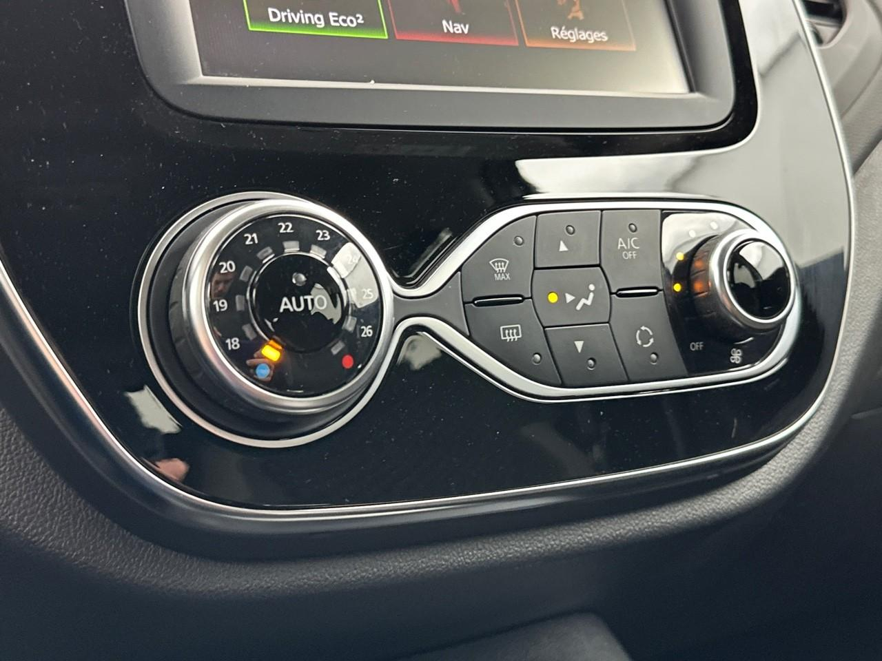 Renault Captur tce 90 - 19 intens — photo 26