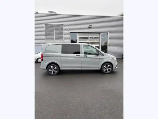 Mercedes Vito 119 cdi mixto compact — photo 3