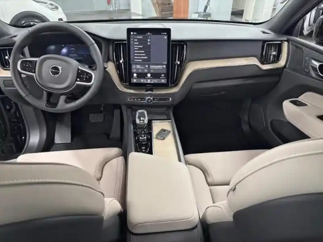 Volvo Xc60 t6 hybride rechargeable 350ch plus style dark geartronic 8 awd — photo 11
