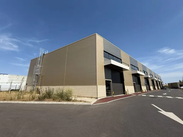 Entrepôt 2902 m²