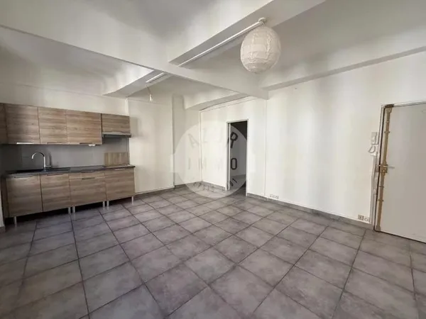 Appartement à vendre type 3 62m² au 2ème étage sur Roquevaire