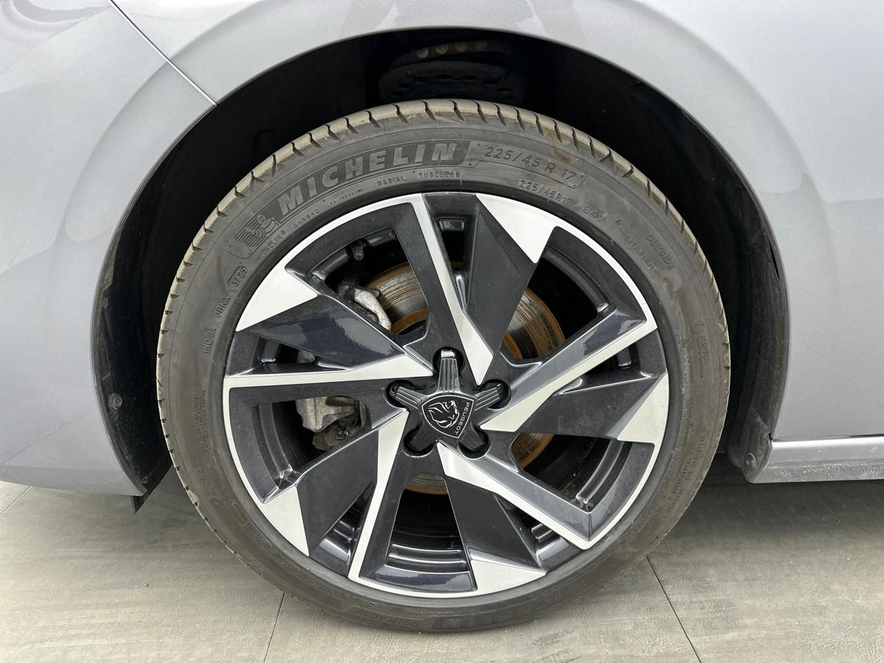 Peugeot 308 sw bluehdi 130ch s&s eat8 allure — photo 7