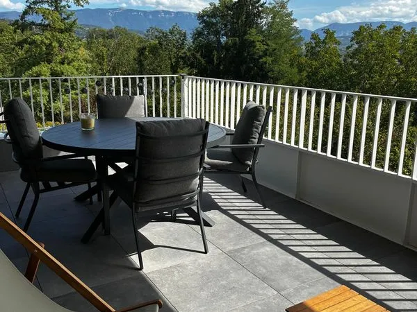 Particulier vend appartement T4 de 2024