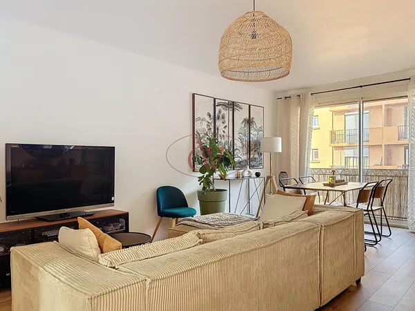 Magnifique appartement T3 rénové à proximité du lycée Arago