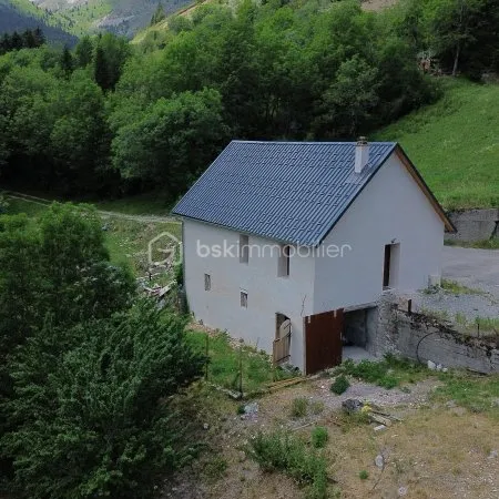 Maison 2 pièces 65 m²