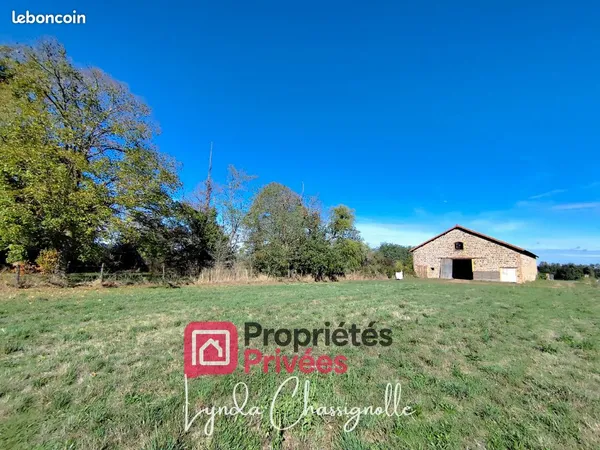 Grange 3 pièces 550 m²