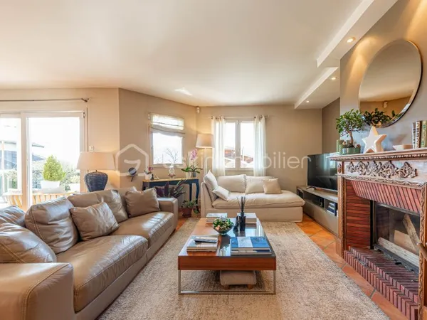 Maison 6 pièces 140 m²