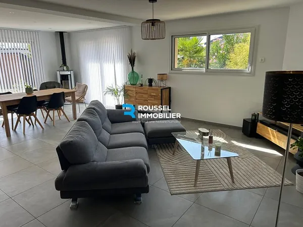 Exclusivité Rouillon Belle maison familiale récente 5 chambres