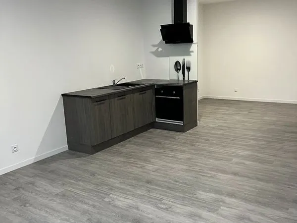 T4 90 m² - 3 chambres - Grande pièce de vie - DPE C