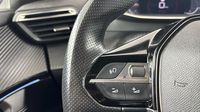 Peugeot 2008 1.2 PureTech 130ch S&S GT — photo 24