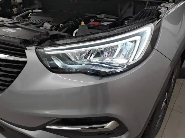 Opel Grandland X 1.2 turbo 130 ch — photo 16