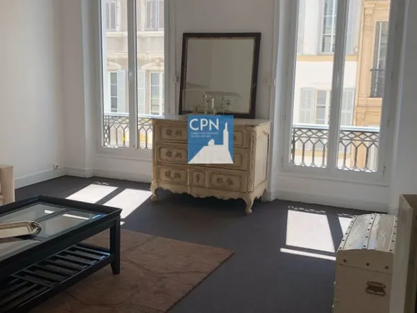 Vente appartement rue Saint-Ferréol 93 m2