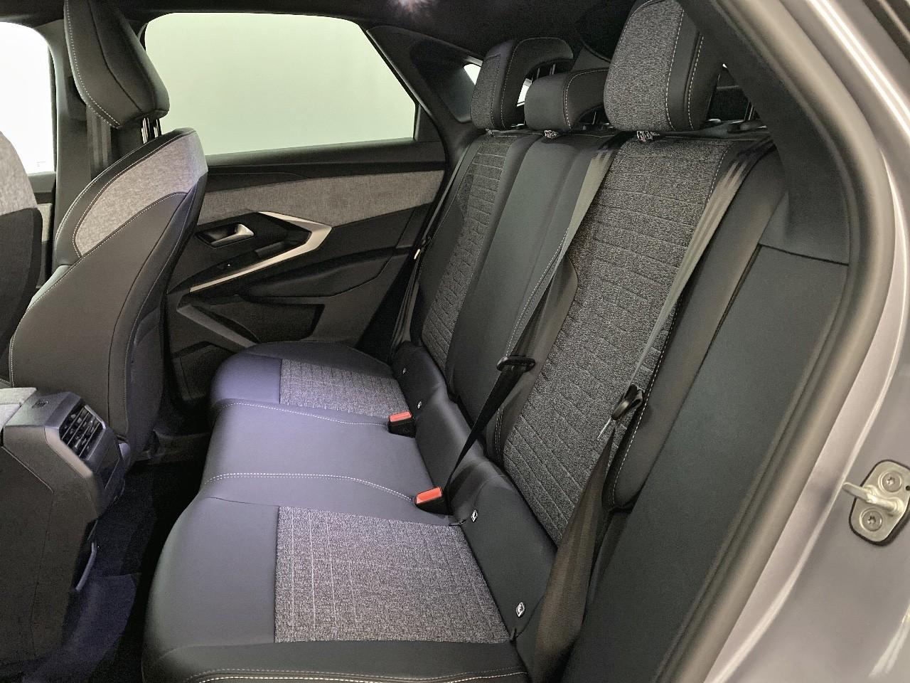Peugeot 3008 hybrid 145 e-dcs6 allure — photo 10