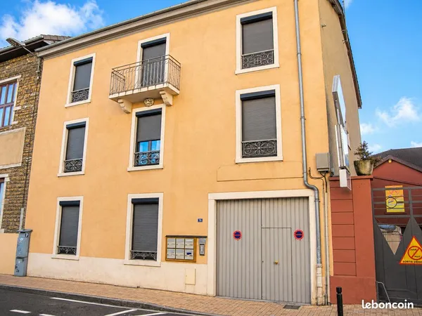 T3 65 m² - HYPER-CENTRE VILLEFRANCHE-SUR-SAÔNE - PARKING - CLIMATISATION - FIBRE - SANS FRAIS D'AGEN