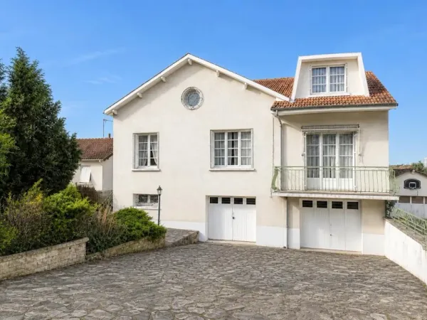 Maison 5 pièces 195 m²