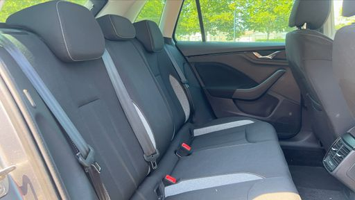 Skoda Kamiq 1.0 TSI 116 DSG7 - Style – 2025 – 23200 km – Essence – Boîte Automatique — photo 19