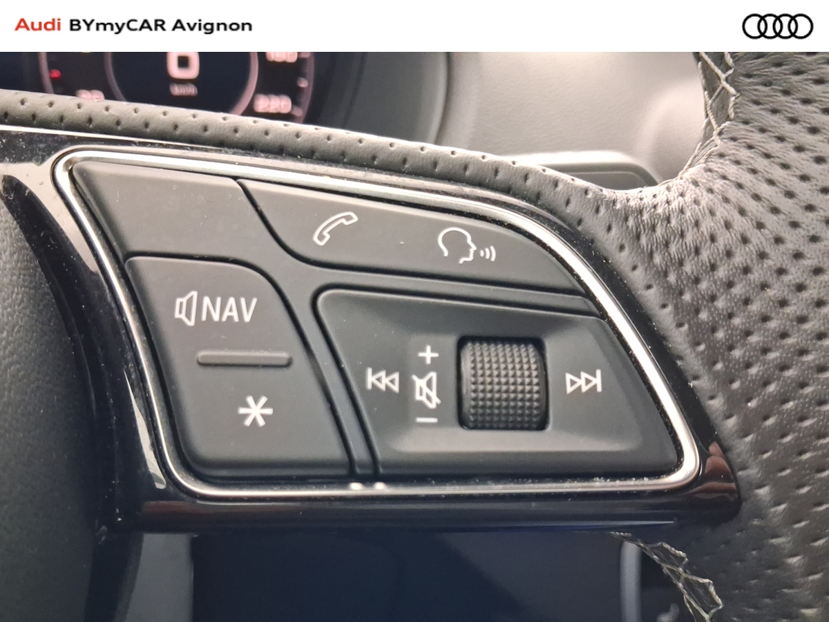 Audi Q2 35 TFSI 150 S tronic 7 — photo 32
