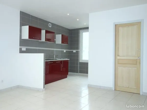 Loue T2 rénové 44 m² Quartier « Quatre Moulins » BREST