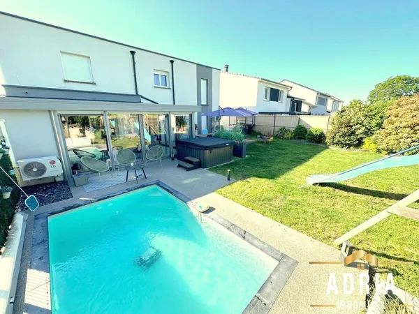 Maison 7 pièces 189 m²