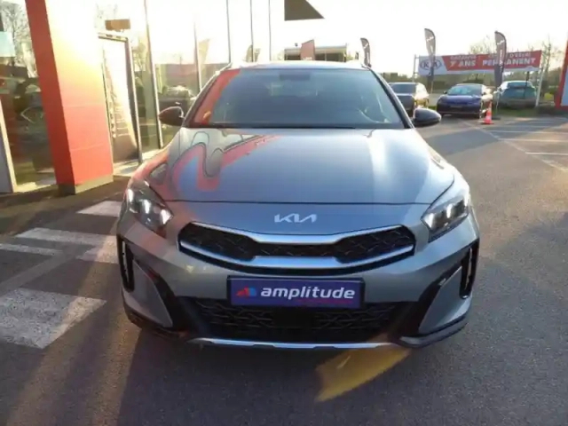 Kia Xceed 1.6 gdi 141ch phev lounge dct6 — photo 2
