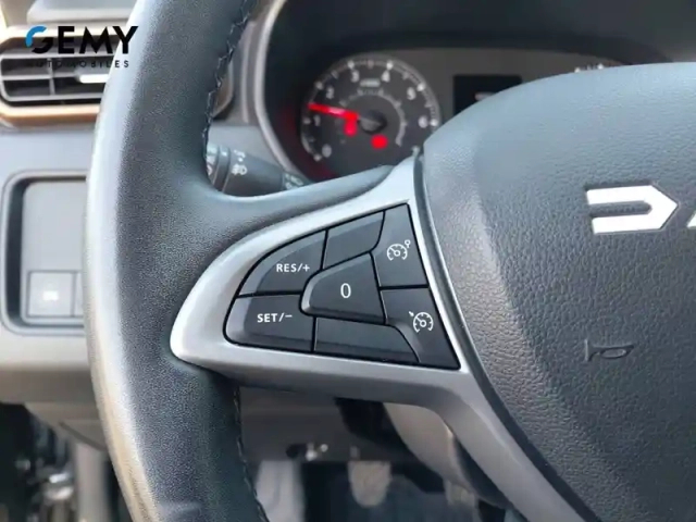 Dacia Duster eco-g 100 4x2 — photo 27
