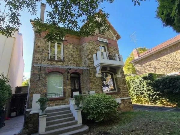 Maison 5 pièces 140 m²
