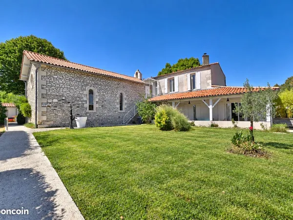Propriété 21 pièces 446 m²