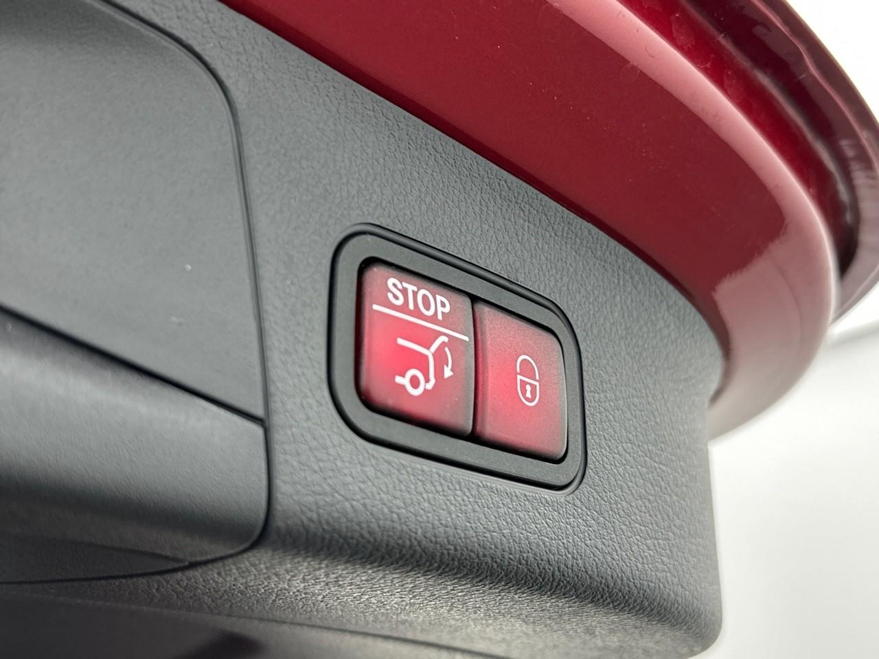 Mercedes Eqa 250+ amg line — photo 34