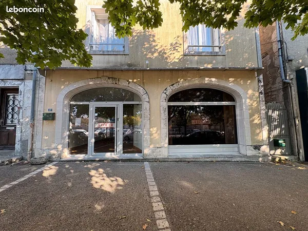 Local 3 pièces 70 m²