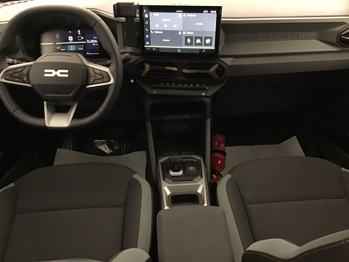 Dacia Duster — photo 11