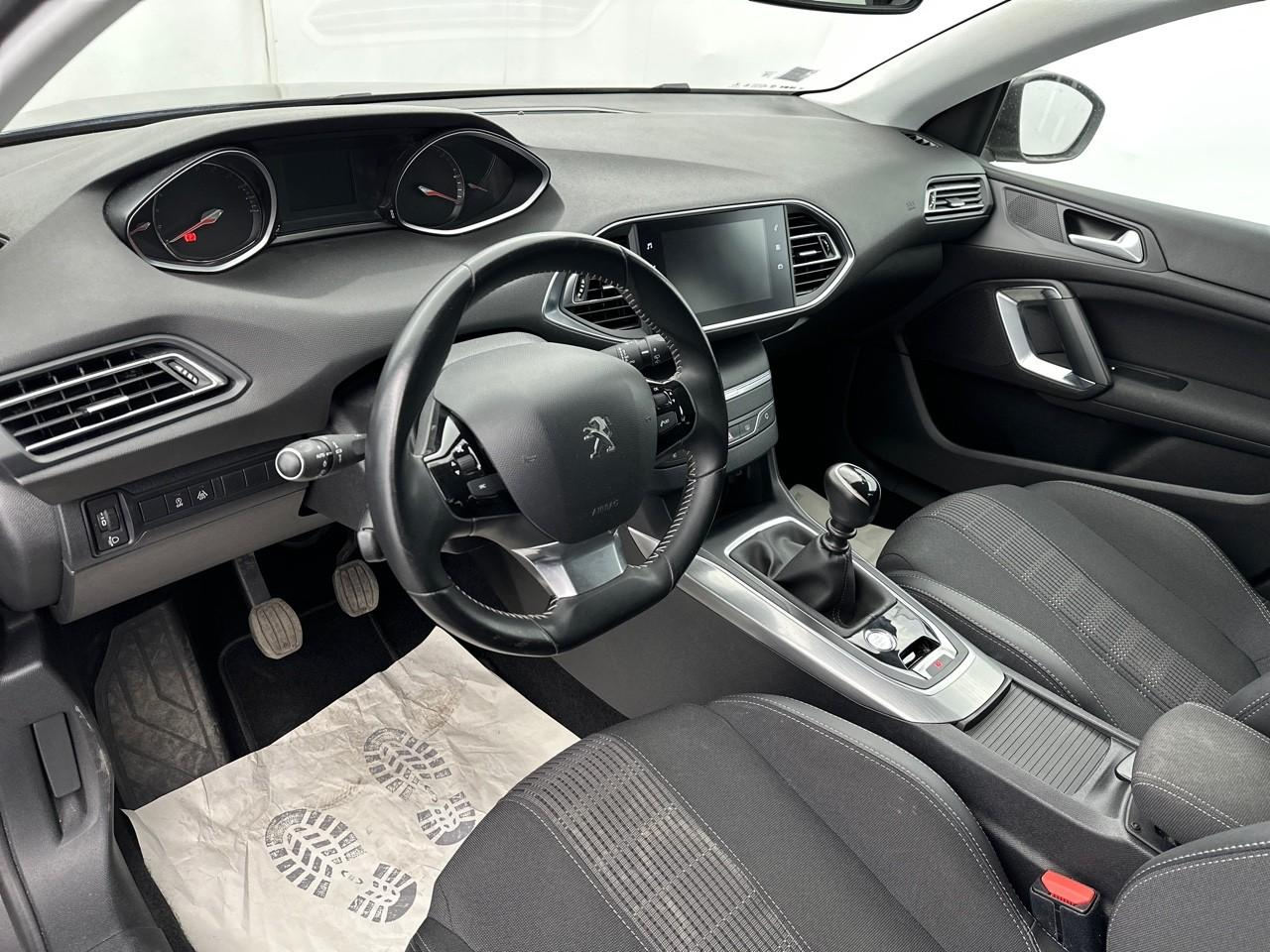 Peugeot 308 bluehdi 130ch s&s bvm6 allure — photo 8