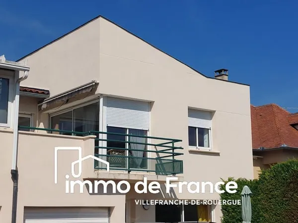 Appartement T3 70.28m² garage, parking, terrasse et jardinet.