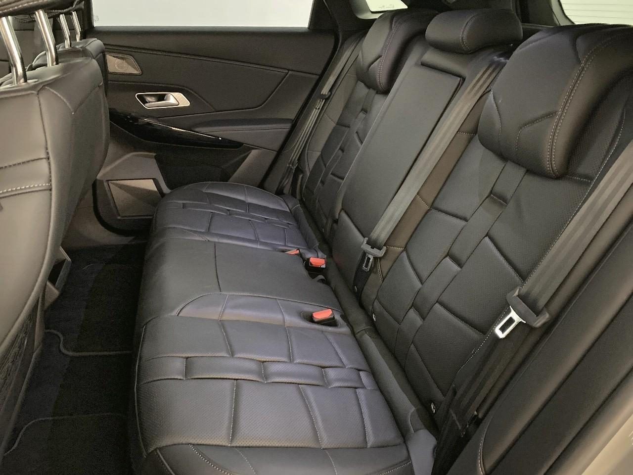 Ds Ds 7 crossback bluehdi 130 eat8 etoile — photo 10
