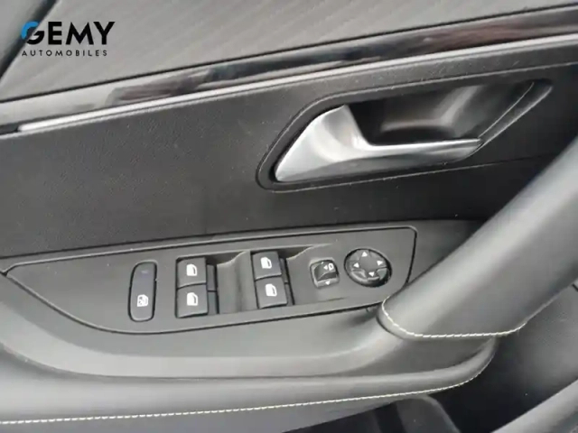 Peugeot 2008 puretech 130 s&amp;s eat8 — photo 16