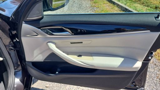 BMW Serie 5 Touring xDrive 520d 190 Steptronic8 - Luxury Line – 2018 – 104900 km – Diesel – Boîte Automatique — photo 52