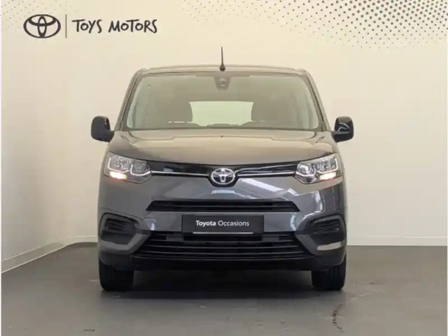 Toyota Proace 1.5 long 130 d-4d dynamic 7pl — photo 2