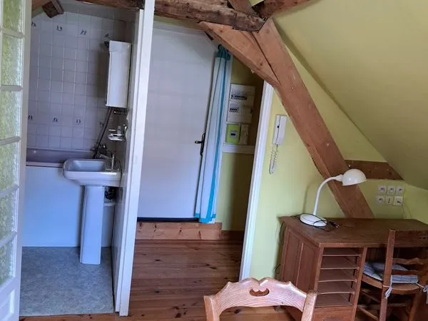 Studio meublé indépendant 9 m2