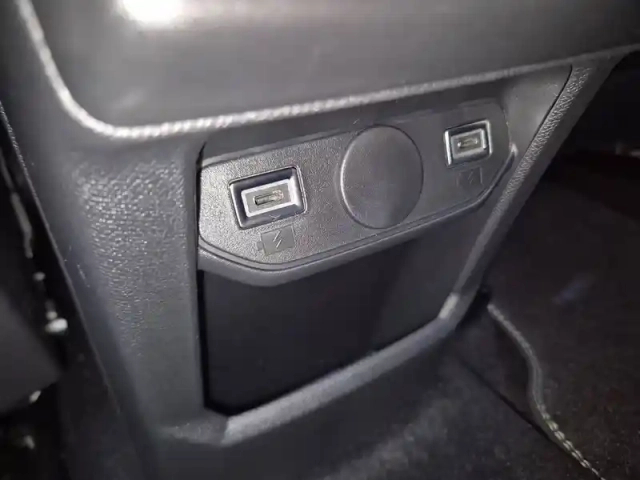 Peugeot 3008 hybrid 145 e-dcs6 — photo 24