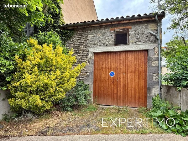 Grange 1 pièce 44 m²