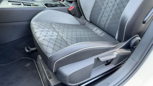 Volkswagen Golf 1.5 eTSI 130 DSG7 - R-Line – 2022 – 39538 km – Hybride essence – Boîte Automatique — photo 28