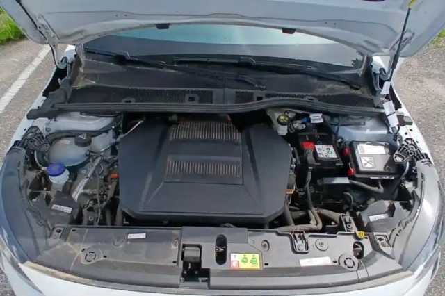 Peugeot 208 electrique 50 kwh 136ch — photo 16