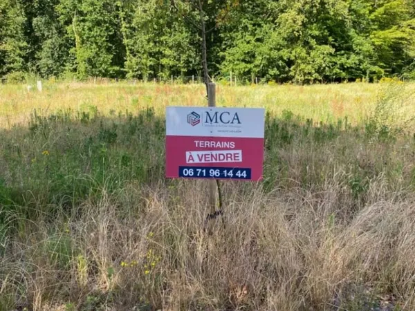 Terrain 450 m²