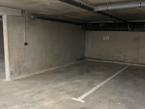 5 dernières places de parking disponibles - Résidence très récente Villa Flore ISTRES - 12m²